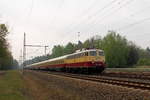 Die E 10 1309 mit dem AKE-Rheingold von Cottbus Hbf nach Warnemünde am 01.05.2019 in Nassenheide.