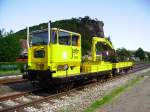 Im Bahnhof Dahn steht am 13.05.2012 der zur Streckenunterhaltung der Wieslauterbahn ,vorgehaltene SKL auf dem berholgelis des Bahnhofs.