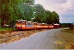 Photohalt, mit dem inzwischen angehngten Partywagen, auf der Ausflugsfahrt zum Elbuferpark Drawehn in den 1980er Jahren.