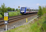 622 158 fährt auf dem Weg nach HH-Eidelstedt in Bönningstedt ein.