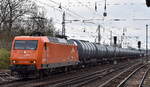 AMEH Trans - ArcelorMittal Eisenhüttenstadt Transport GmbH, Eisenhüttenstadt [D]  145-CL 002 [NVR-Nummer: 91 80 6145 082-4 D-EKO] und einem Kesselwagenzug (Dieselkraftstoff) am 26.03.24 Höhe Bahnhof Berlin-Hirschgarten.