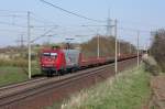 145-CL 001 (Arcelor/EKO) fhrt mit einem Ganzzug Rungenwagen in Richtung Braunschweig.