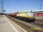 4070.02 von ARCO steht mit einem Bauzug am 17.6.2007 in Nrnberg Hbf.