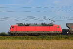 Seitenansicht auf 120 120-1 mit einem Getreidezug bei Trebbin. 

Trebbin 27.07.2023