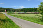 140 438 Bayernbahn mit dem Henkelzug bei Lehrberg Richtung Würzburg, 24.06.2020