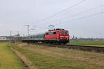 Bayernbahn 111 036-0 fährt mit einem WEE-Ersatzzug als RB89 von Aalen nach Donauwörth und verlässt hier gerade Möttingen.