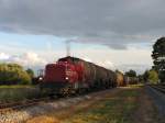 D22 mit Sperrfahrt 338 Osterwald-Esche-Emlichheim in Esche am 18-9-2012. Die Erdl aus Emlichheim wird nur noch ber 15 km zwischen Emlichheim und Osterwald befrdert. Dabei benutzen die lzge zwischen dem Bahnhof Esche und der lentladeanlage in Osterwald eine 3,9 km lange Anschlussbahn die 1949 entstanden ist. In Osterwald geht die l mit eine Rohrleitung nach Lingen. 

