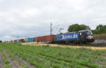 Vectron 193 853-9 von BoxXpress kommend aus Richtung Lüneburg, unterwegs mit einem Containerzug. Höhe Bardowick, 12.06.2018.