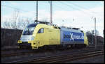 Boxpress Taurus ES64U/2-903 am 24.3.2002 im Gleisvorfeld des HBF Bremerhaven.