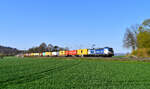 boxXpress.de 193 882 mit einem Containerzug am 28.04.2021 bei Dahle