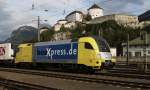 182 525-6 ``Boxxpress``bei der Ausfahrt in Kufstein am 12.10.2011.