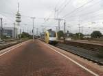 ES 62 U2 - 025 von boxXpress zieht den HKX 1802 in den Duisburger HBF und fährt dann weiter nach Düsseldorf und zur Endstation Köln HBF.