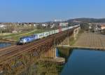 193 842 mit einem Containerzug am 19.03.2015 bei Regensburg-Prüfening.