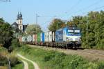 Boxxpress 193 843 mit einem Kistenzug Richtung Stuttgart bei Bruchsal-Schlachthof, 01.10.2015.