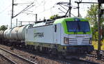 Captrain/ITL mit   193 782-0  [NVR-Number: 91 80 6193 782-0 D-ITL] und Kesselwagenzug (leer) Richtung Stendell am 21.08.18 Bf. Flughafen Berlin-Schönefeld.
