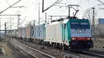 ITL - Eisenbahngesellschaft mbH, Dresden [D] mit  E 186 134  [NVR-Nummer: 91 51 6270 005-7 PL-ATLU] und Containerzug Richtung Frankfurt/Oder am 23.02.21 Durchfahrt Bf.