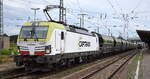 ITL - Eisenbahngesellschaft mbH, Dresden [D] mit der ELL Vectron  193 961  [NVR-Nummer: 91 80 6193 961-0 D-ELOC] und einem Getreidezug bei der Durchfahrt Bahnhof Falkenberg Elster am 05.08.23