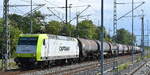 ITL - Eisenbahngesellschaft mbH, Dresden [D] mit ihrer  145 095-6  [NVR-Nummer: 91 80 6145 095-6 D-ITL] und einem Kesselwagenzug am 31.08.23 Vorbeifahrt Bahnhof Leipzig-Thekla.