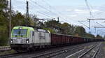 ITL - Eisenbahngesellschaft mbH, Dresden [D] mit ihrer  193 895-0  [NVR-Nummer: 91 80 6193 895-0 D-ITL] und einem Ganzzug Hochbordwagen mit Netzen überspannt mit Eisenschrott beladen am 07.11.23