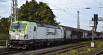 ITL - Eisenbahngesellschaft mbH, Dresden [D] mit ihrer  193 896-8  [NVR-Nummer: 91 80 6193 896-8 D-ITL] und einem Ganzzug Schiebewandwagen am 17.10.24 Höhe Bahnhof Magdeburg Neustadt.