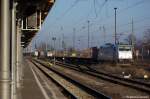 185 562-6 von der BLG Logistics und ITL mit einem Containerzug in Stendal. 01.03.2011