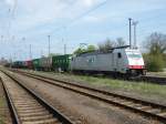 Am 05.05.2013 kam 186 138 mit einem Containerzug aus Richtung Magdeburg und fuhr durch Stendal weiter Richtung Wittenberge.