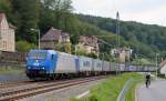 185 522 brachte am Abend des 03.07.13 einen ITL-Containerzug nach Bad Schandau.