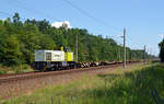 275 120 der RBB führte am 27.06.20 leere Tragwagen durch Burgkemnitz Richtung Bitterfeld.