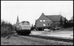 Lollo V 160 der TWE kehrt von einem der seltenen Einsätze zum Hafen Dörenthe zurück und fährt hier am 12.5.1989 durch Tecklenburg - Brochterbeck.