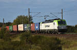 Captrain 193 783-7 mit einem Containerzug, unterwegs in Richtung Schwerin.