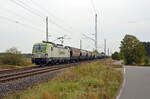 193 891 der Captrain führte am 03.10.23 einen Transcereal durch Wittenberg-Labetz Richtung Dessau.