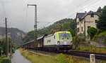 193 892 hat am 17.06.16 in Decin einen Porschezug übernommen und zieht diesen hier durch Stadt Wehlen Richtung Dresden.