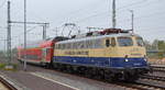 CBB - Centralbahn mit ihrer  110 383-7  (NVR-Nummer: 91 80 6115 383-2 D-CBB) bei der Überführung eines DB Regio Doppelstockwagens Nr.