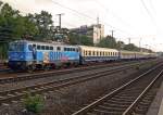 1042 520-8 mit Partyzug bei kurzem Halt in Kln West am 03.09.2010