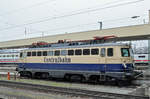 Lok 1042 520-8 ist beim Badischen Bahnhof abgestellt.