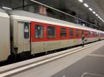 Bvcmbz 249.1 (D-DB 61 80 59-90 023-2) eingereiht im CNL 1258 nach Zrich, am 17.02.2012 in Berlin Hbf.