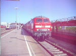 Bahnhof Krzewina Zgorzelecka am 09.07.2003, aufgenommen von der Fugnger-Brcke ber die Neise (Grenzbgang fr Radfahrer und Fugnger), am deutschen Ufer liegt die Stadt Ostriz.