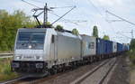 CTL mit der akiem  186 262-2  [NVR-Number: 91 80 6186 262-2 D-AKIEM] und einem Containerzug verlässt gerade Industrieübergabe Nordost Berlin am 05.09.18 Bf.