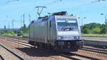 CTL Logistics GmbH mit der akiem Lok  186 267-1  [NVR-Nummer: 91 80 6186 267-1 D-AKIEM] am 24.06.19 Bahnhof Flughafen Berlin-Schönefeld.