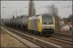 Mit einem Kesselzug ist die fr CTL fahrende ER 20-006 Richtung Sden unterwegs (gesehen Berlin Karow 13.03.2011)