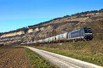 185 563-4 der CTL Logistik fährt mit einem Mineralölzug in Thüngersheim vorüber.Bild vom 14.3.2016