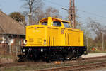 DB Bahnbau 212 097-0 im frischen Glanz und mit frischem Aufdruck HU 29.3.19 in Recklinghausen-Ost 1.4.2019