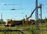 Mitarbeiter der BahnbauGruppe sind zur Zeit damit beschäftigt einen nicht unerheblichen Teil der Oberleitung im Bahnhof Nordhausen zu demontieren.