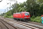 Nagelneue DB Cargo 193 380-3 in Hamburg Harburg am 16.07.19 vom Bahnsteig aus fotografiert 