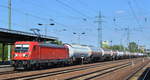 DB Cargo AG [D] mit  187 115  [NVR-Nummer: 91 80 6187 115-1 D-DB] und gemischtem Kesselwagenzug am 22.08.19 Bf.