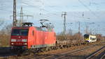 DB Cargo AG [D] mit  145 038-6  [NVR-Nummer: 91 80 6145 038-6 D-DB] mit der Überführung eines Talent 2 Triebzuges der SWEG  8442 685  am 18.12.19 Durchfahrt Bf.