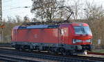 DB Cargo AG [D] mit  193 390  [NVR-Nummer: 91 80 6193 390-2 D-DB] hat Feierabend und ist auf dem Weg zur Abstellgruppe am Bf.