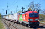 DB Cargo AG [D] mit  193 357  [NVR-Nummer: 91 80 6193 357-1 D-DB] und Taschenwagenzug Richtung Rostock am 20.04.20 Bf.