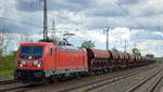 DB Cargo AG [D] mit  187 177  [NVR-Nummer: 91 80 6187 177-1 D-DB] und Schüttgutwagenzug am 05.05.20 Bf.