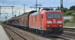 DB Cargo AG [D] mit  185 018-9  [NVR-Nummer: 91 80 6185 018-9 D-DB) und Ganzzug Schiebewandwagen am 08.09.20 Bf.